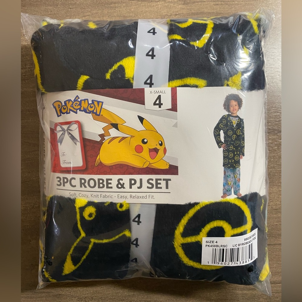 (NEW) Pokemon - Character Boys 3-Piece Robe & Pajama Set